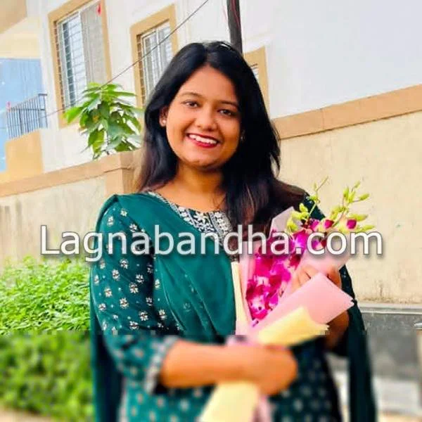 Maratha Matrimony Pune - Candidate Photo | Lagnabandha